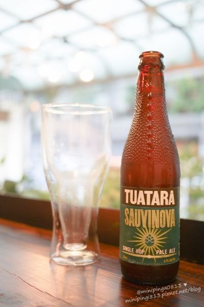 【美食｜台北松山】徒步３分‧小食光｜搬家囉!近中山國中捷運站‧靜謐巷弄內的法式美味下午茶簡餐.咖啡‧早午餐-每天都有隱藏版蛋糕!