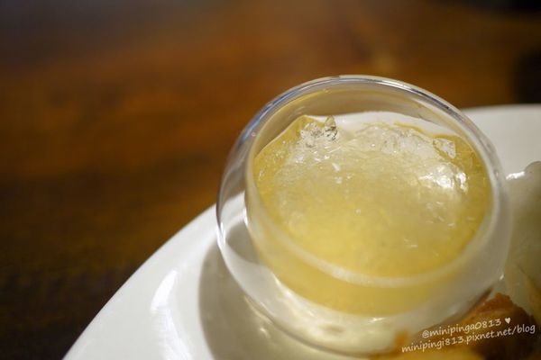 【美食｜台北松山】徒步３分‧小食光｜搬家囉!近中山國中捷運站‧靜謐巷弄內的法式美味下午茶簡餐.咖啡‧早午餐-每天都有隱藏版蛋糕!