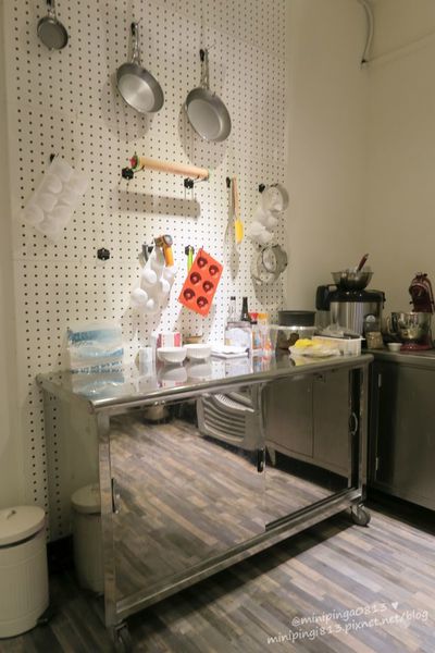 【美食｜台北松山】徒步３分‧小食光｜搬家囉!近中山國中捷運站‧靜謐巷弄內的法式美味下午茶簡餐.咖啡‧早午餐-每天都有隱藏版蛋糕!