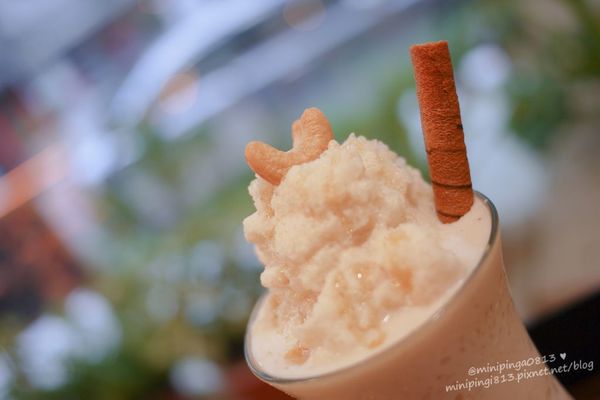 【美食｜台北松山】徒步３分‧小食光｜搬家囉!近中山國中捷運站‧靜謐巷弄內的法式美味下午茶簡餐.咖啡‧早午餐-每天都有隱藏版蛋糕!