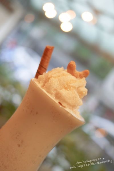 【美食｜台北松山】徒步３分‧小食光｜搬家囉!近中山國中捷運站‧靜謐巷弄內的法式美味下午茶簡餐.咖啡‧早午餐-每天都有隱藏版蛋糕!