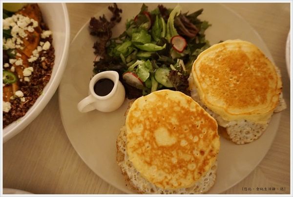 Sugar Pea-鬆餅小漢堡-1.JPG