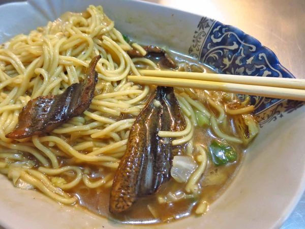 【板橋美食】江寧路鱔魚麵-1年只開3個月的隱藏版美食