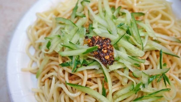 【台北美食】高家涼麵-忠孝復興捷運站附近的巷弄銅板美食