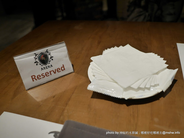 ARENA 遊戲主題餐廳:【食記】台中ARENA遊戲主題餐廳-華人德州樸克俱樂部台中辦事處 Chinese texas hold'em poker club@西區萬壽棒球場&文心森林公園 : 德州樸克,從來都不是一個人的遊戲