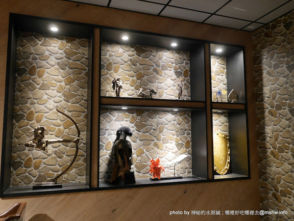 ARENA 遊戲主題餐廳:【食記】台中ARENA遊戲主題餐廳-華人德州樸克俱樂部台中辦事處 Chinese texas hold'em poker club@西區萬壽棒球場&文心森林公園 : 德州樸克,從來都不是一個人的遊戲