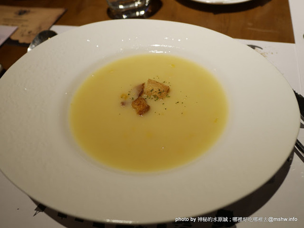 ARENA 遊戲主題餐廳:【食記】台中ARENA遊戲主題餐廳-華人德州樸克俱樂部台中辦事處 Chinese texas hold'em poker club@西區萬壽棒球場&文心森林公園 : 德州樸克,從來都不是一個人的遊戲