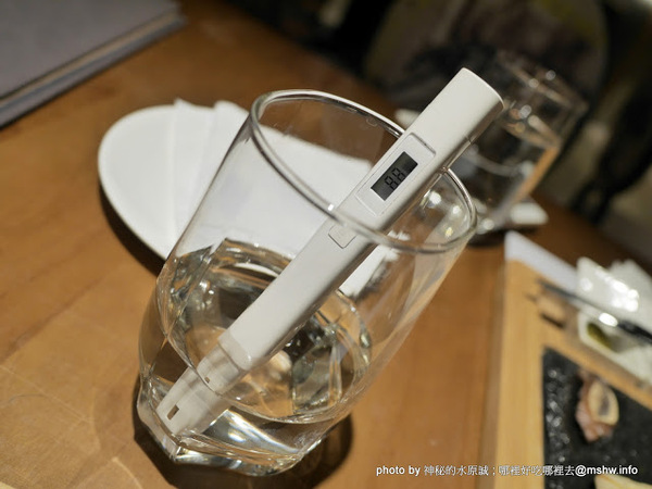 ARENA 遊戲主題餐廳:【食記】台中ARENA遊戲主題餐廳-華人德州樸克俱樂部台中辦事處 Chinese texas hold'em poker club@西區萬壽棒球場&文心森林公園 : 德州樸克,從來都不是一個人的遊戲