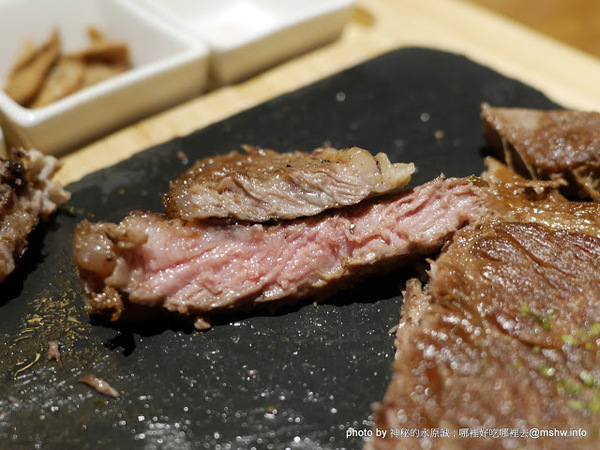 ARENA 遊戲主題餐廳:【食記】台中ARENA遊戲主題餐廳-華人德州樸克俱樂部台中辦事處 Chinese texas hold'em poker club@西區萬壽棒球場&文心森林公園 : 德州樸克,從來都不是一個人的遊戲