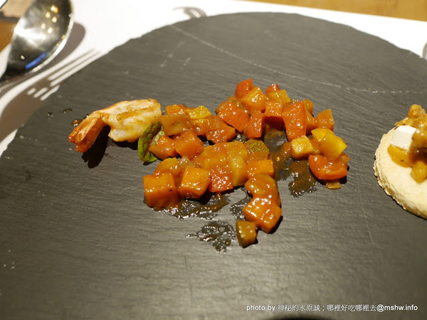 ARENA 遊戲主題餐廳:【食記】台中ARENA遊戲主題餐廳-華人德州樸克俱樂部台中辦事處 Chinese texas hold'em poker club@西區萬壽棒球場&文心森林公園 : 德州樸克,從來都不是一個人的遊戲