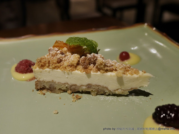 ARENA 遊戲主題餐廳:【食記】台中ARENA遊戲主題餐廳-華人德州樸克俱樂部台中辦事處 Chinese texas hold'em poker club@西區萬壽棒球場&文心森林公園 : 德州樸克,從來都不是一個人的遊戲