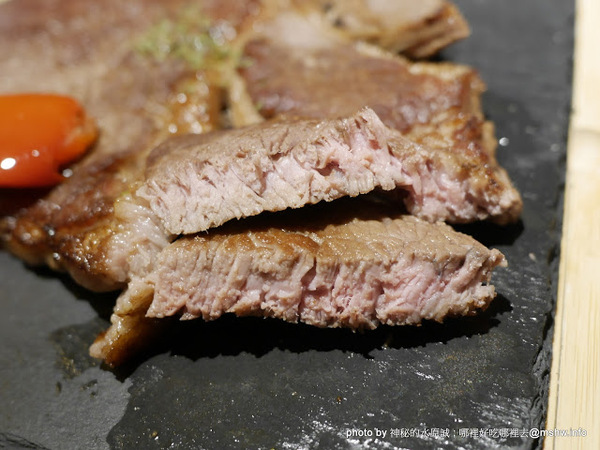 ARENA 遊戲主題餐廳:【食記】台中ARENA遊戲主題餐廳-華人德州樸克俱樂部台中辦事處 Chinese texas hold'em poker club@西區萬壽棒球場&文心森林公園 : 德州樸克,從來都不是一個人的遊戲