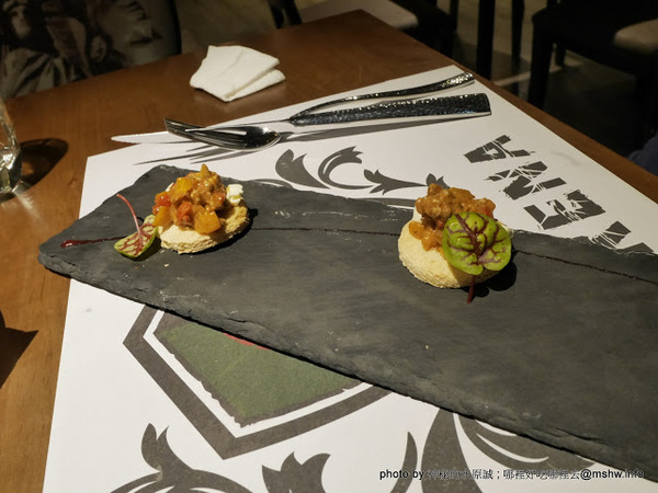 ARENA 遊戲主題餐廳:【食記】台中ARENA遊戲主題餐廳-華人德州樸克俱樂部台中辦事處 Chinese texas hold'em poker club@西區萬壽棒球場&文心森林公園 : 德州樸克,從來都不是一個人的遊戲