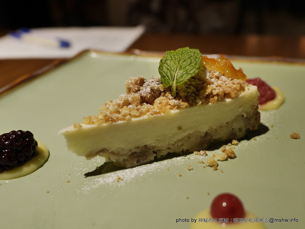 ARENA 遊戲主題餐廳:【食記】台中ARENA遊戲主題餐廳-華人德州樸克俱樂部台中辦事處 Chinese texas hold'em poker club@西區萬壽棒球場&文心森林公園 : 德州樸克,從來都不是一個人的遊戲