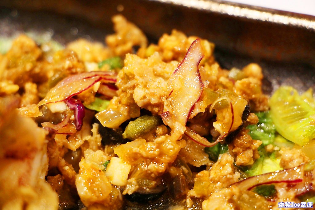 西區|台中餐酒館，ARENA遊戲主題餐廳，結合德州撲克與美食，想吃又想玩來這兒就對啦! - 微笑Joe幸運