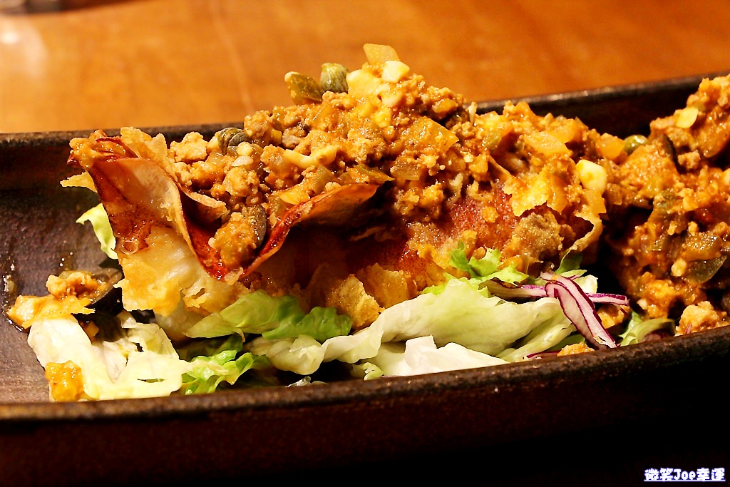 西區|台中餐酒館，ARENA遊戲主題餐廳，結合德州撲克與美食，想吃又想玩來這兒就對啦! - 微笑Joe幸運