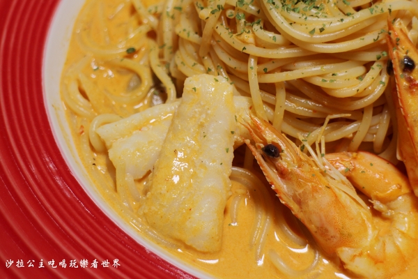 Bello Pasta：三峽北大美食餐廳『Bello Pasta』大份量平價義大利麵/濃湯/飲料無限供應/北大商場