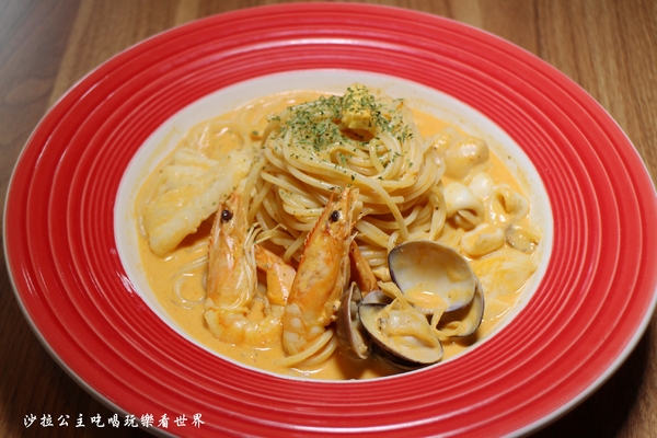 Bello Pasta：三峽北大美食餐廳『Bello Pasta』大份量平價義大利麵/濃湯/飲料無限供應/北大商場