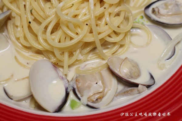 Bello Pasta：三峽北大美食餐廳『Bello Pasta』大份量平價義大利麵/濃湯/飲料無限供應/北大商場