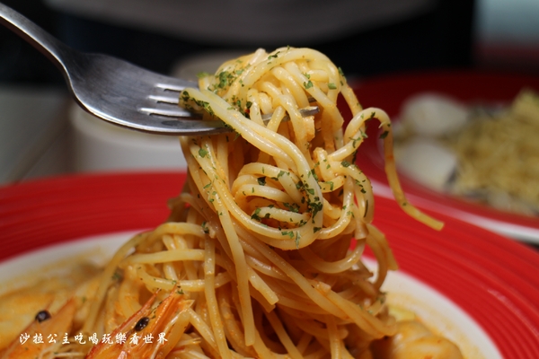 Bello Pasta：三峽北大美食餐廳『Bello Pasta』大份量平價義大利麵/濃湯/飲料無限供應/北大商場
