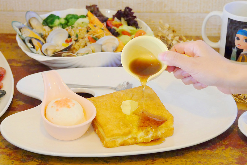 筆加索創意料理:港味義式料理 還有會發光的氣泡飲料好拍又好喝!想吃早午餐 義大利麵 燉飯跟焗烤通通有!