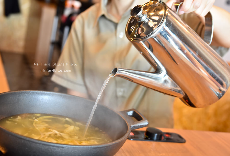 養鍋文心店台中排隊人氣高CP火鍋15