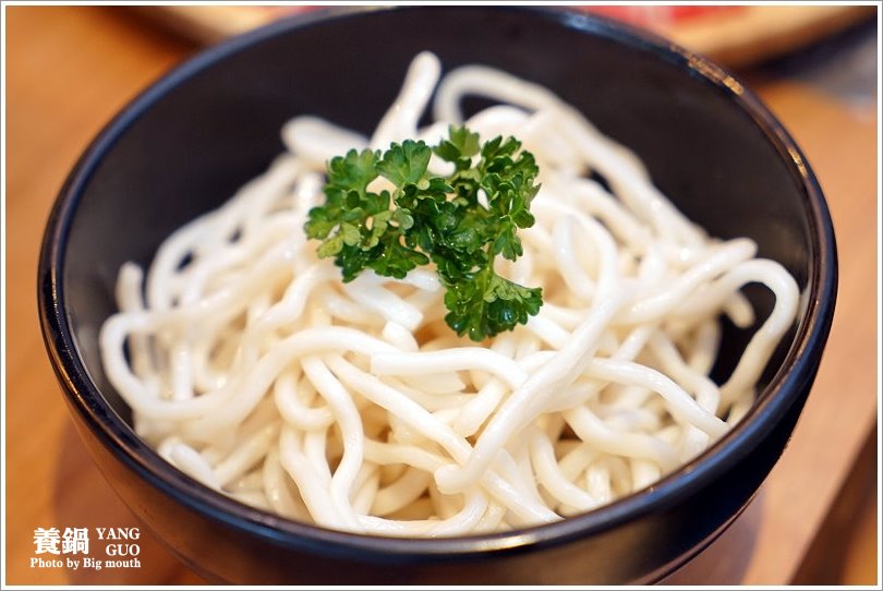 【台中北屯】養鍋Yang Guo石頭涮涮鍋(文心店)‧高CP值、份量十足、寵物友善的獨享鍋物!