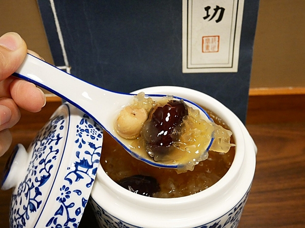 唐太盅:唐太盅-台中勤美附近養生燉品 一人一盅剛剛好 誰說夏天不能進補 吃好吃滿最健康 還有冰涼甜品收尾好享受