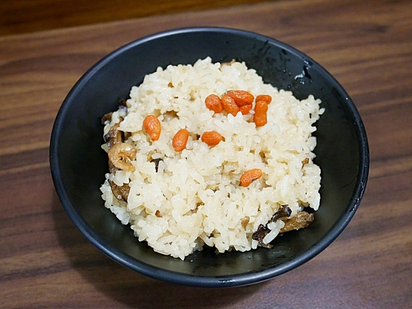 唐太盅:唐太盅-台中勤美附近養生燉品 一人一盅剛剛好 誰說夏天不能進補 吃好吃滿最健康 還有冰涼甜品收尾好享受