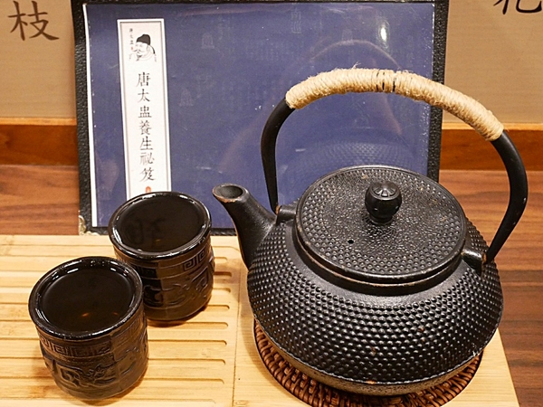 唐太盅:唐太盅-台中勤美附近養生燉品 一人一盅剛剛好 誰說夏天不能進補 吃好吃滿最健康 還有冰涼甜品收尾好享受