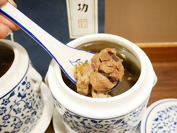 唐太盅:唐太盅-台中勤美附近養生燉品 一人一盅剛剛好 誰說夏天不能進補 吃好吃滿最健康 還有冰涼甜品收尾好享受