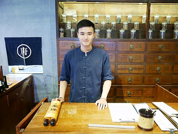 唐太盅:唐太盅-台中勤美附近養生燉品 一人一盅剛剛好 誰說夏天不能進補 吃好吃滿最健康 還有冰涼甜品收尾好享受