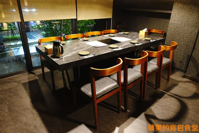 [食記] 新竹東區 - 錵鑶日本料理 新竹旗艦店 鮮嫩無筋生魚片 干貝漢堡 生蠔 有青又多汁 握壽司套餐吃巧又吃飽 新竹美食