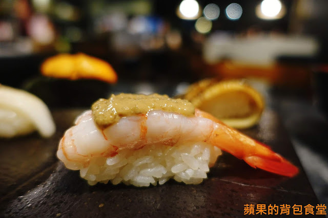 [食記] 新竹東區 - 錵鑶日本料理 新竹旗艦店 鮮嫩無筋生魚片 干貝漢堡 生蠔 有青又多汁 握壽司套餐吃巧又吃飽 新竹美食