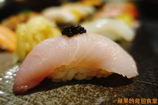 [食記] 新竹東區 - 錵鑶日本料理 新竹旗艦店 鮮嫩無筋生魚片 干貝漢堡 生蠔 有青又多汁 握壽司套餐吃巧又吃飽 新竹美食
