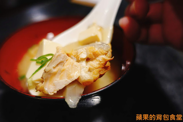 [食記] 新竹東區 - 錵鑶日本料理 新竹旗艦店 鮮嫩無筋生魚片 干貝漢堡 生蠔 有青又多汁 握壽司套餐吃巧又吃飽 新竹美食