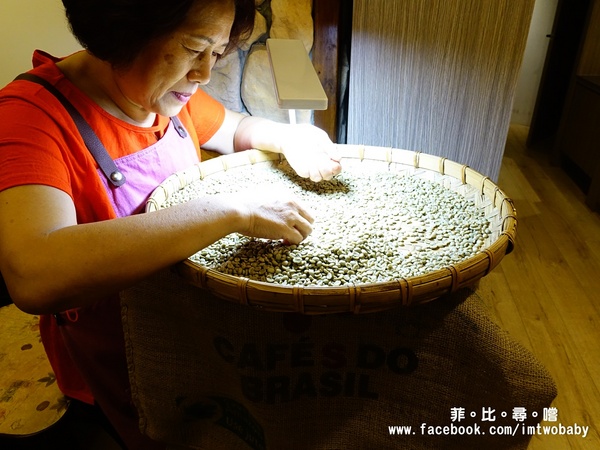 11號咖啡：【萬華美食】11號精品咖啡 嚴選高品質的咖啡  世界級的藝妓咖啡讓您喝到最原始的自然純粹 值得您來細細品嚐！