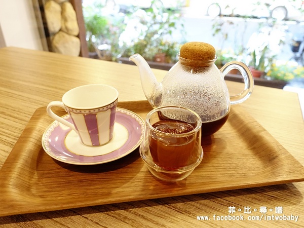 11號咖啡：【萬華美食】11號精品咖啡 嚴選高品質的咖啡  世界級的藝妓咖啡讓您喝到最原始的自然純粹 值得您來細細品嚐！