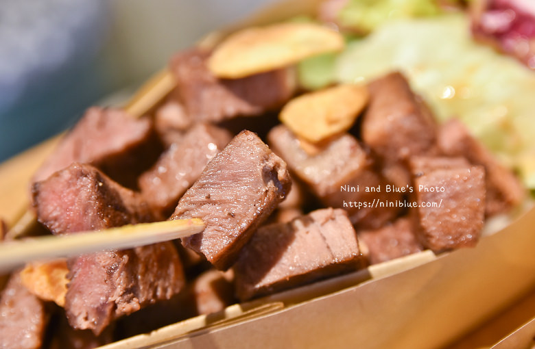 逢甲美食小吃吃吃的牛排外帶船28