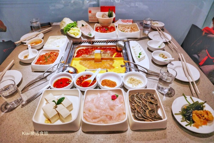 嘉義游芭絲鄒宴餐廳︱嘉義阿里山夢幻景觀餐廳，原住民民特色料理相思木烤肉第一名！