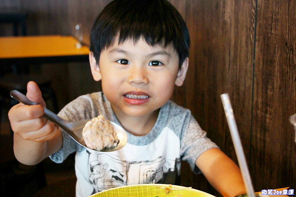 彰化市|早餐時段人潮滿滿的大元手工鮮肉湯包。 - 微笑Joe幸運