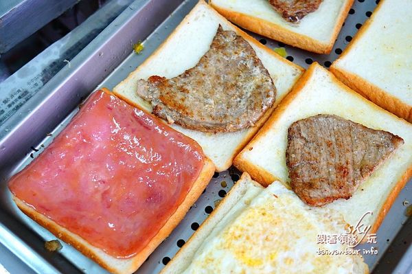 晨吉司漢肉排蛋吐司(大園中山北店)：大園爆漿肉排蛋吐司【晨吉司漢-大園中山北店】