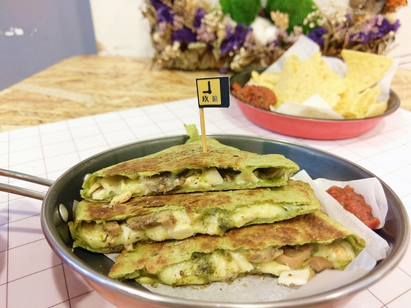 9PM 玖點:9PM 玖點-台灣大道超夯美食 晚上九點才營業 牽絲無極限的焗烤三明治 燒得大家體無完膚 快來找超美闆娘吃宵夜