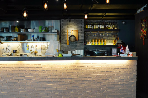 物超所值的信義區餐廳-六張犁站亨利客原味炭烤牛排，亨利客頂級牛排就愛大口吃88折、壽星生日優惠