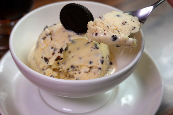 物超所值的信義區餐廳-六張犁站亨利客原味炭烤牛排，亨利客頂級牛排就愛大口吃88折、壽星生日優惠