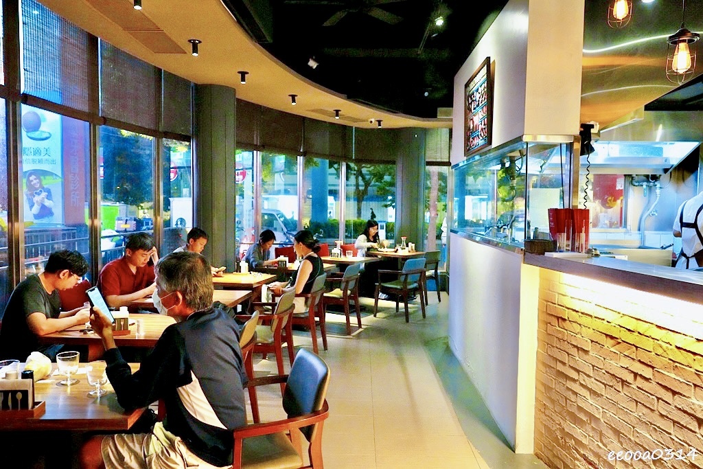 台北牛排推薦|亨利客原味炭烤牛排,老饕牛排88折嚐鮮、A5和 台北牛排推薦|亨利客原味炭烤牛排,老饕牛排88折嚐鮮、A5和