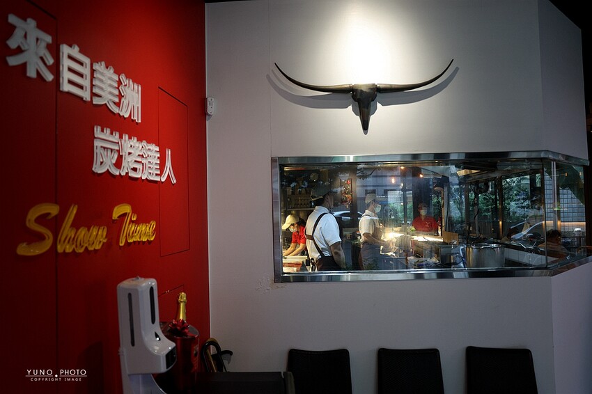 台北牛排控必訪！六張犁站亨利客原味炭烤牛排，高CP值Prime級牛排。