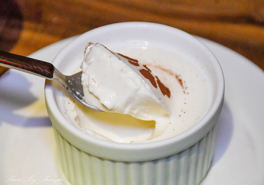 平價也能吃到炭火直烤的《A5和牛臀心8盎司》牛排（當日壽星享六折） -