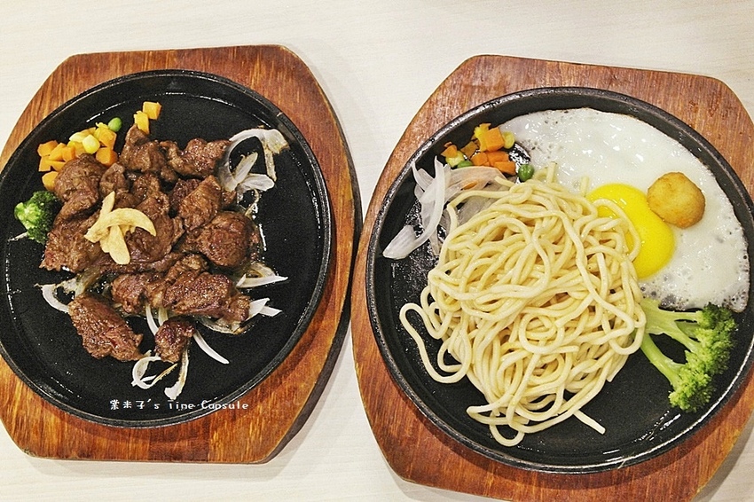 魔力牛牛排館-台南平價牛排，肉份量多，還可免費加麵!!物超所值!(台南安中店)