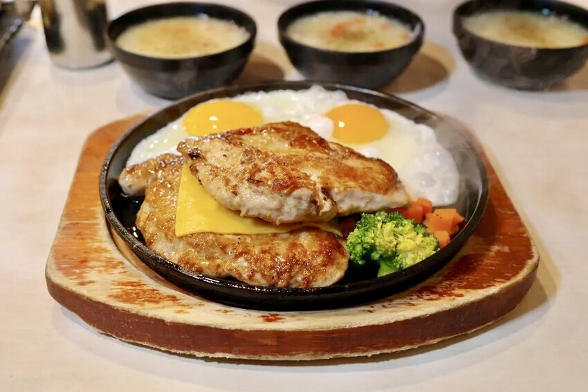 【台南平價牛排】魔力牛｜平價牛排吃起來也能很有水準！豬排表現